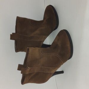 BCBG Distressed High Heel Sandra Cowboy Boots Size 9 Brown